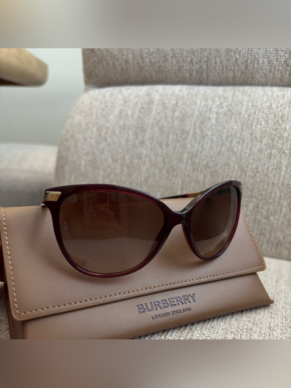 Burberry Women's Brown Gradient Sunglasses **WELL LOVED**